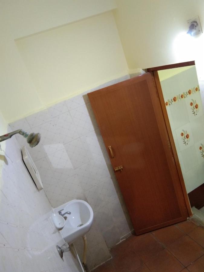 Hotel Sriram Lodge Τιρουπάτι Εξωτερικό φωτογραφία