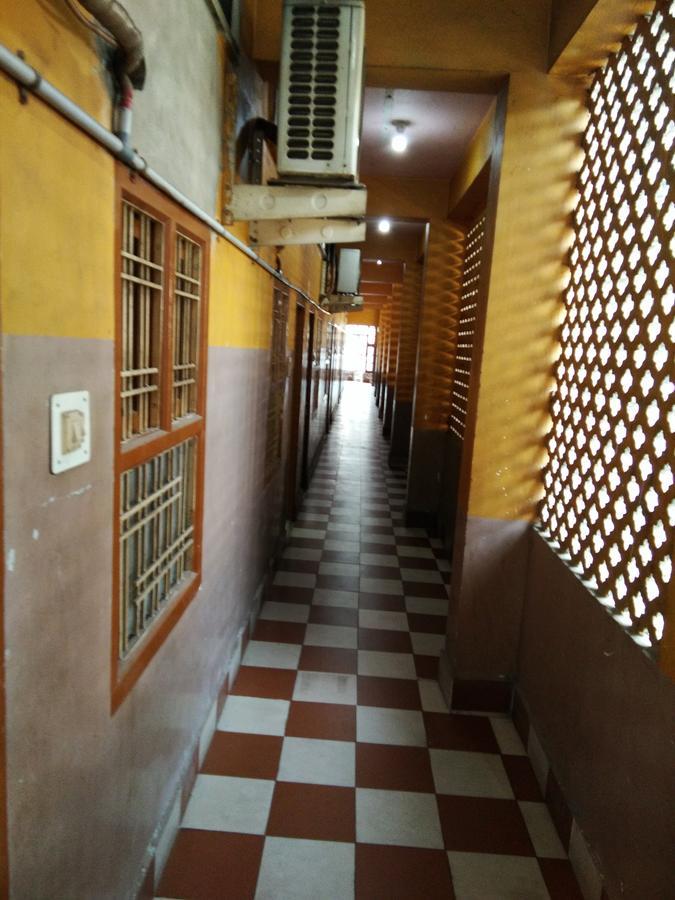 Hotel Sriram Lodge Τιρουπάτι Εξωτερικό φωτογραφία