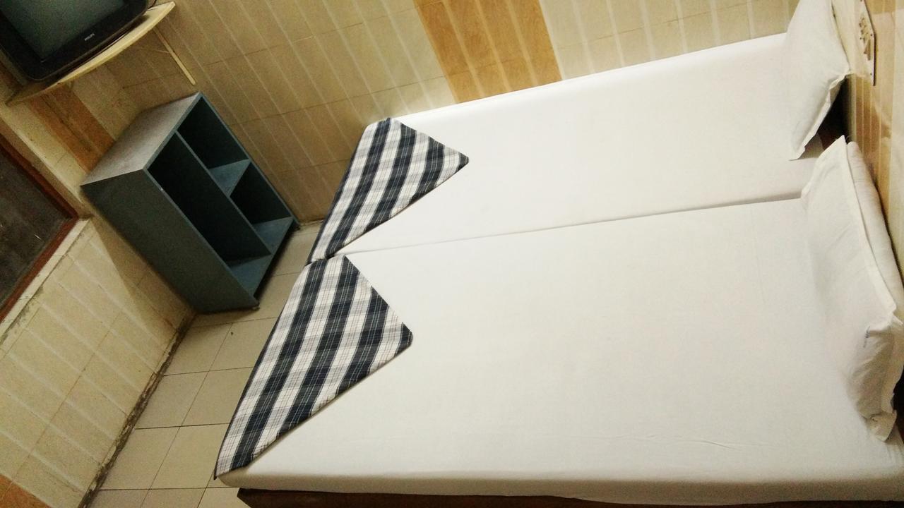 Hotel Sriram Lodge Τιρουπάτι Εξωτερικό φωτογραφία